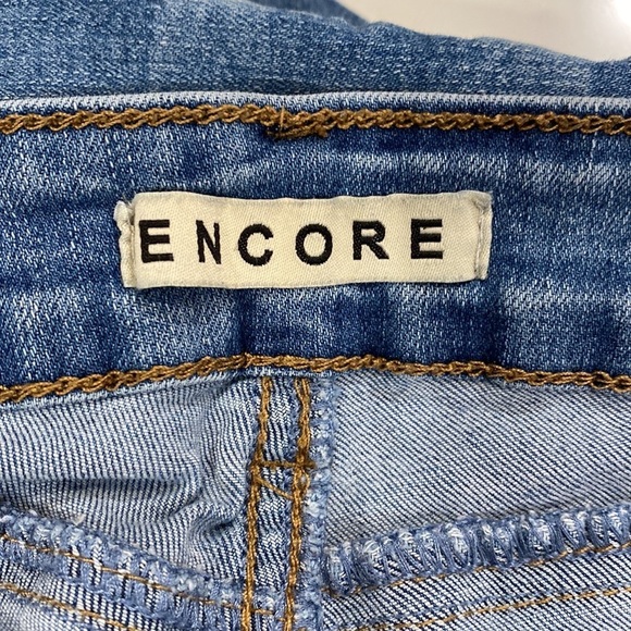 Encore Jeans - Picture 5 of 5